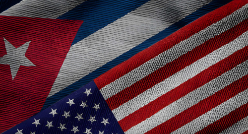 L�isola al bivio: fiamme a Mor�n e il miraggio del "Grande Accordo" tra Cuba e Washington